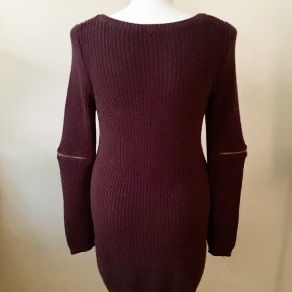 Maroon sweater dress with Zip elbow - Picture 3 of 8